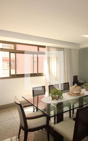 Apartamento à venda com 276m², 4 quartos e 4 vagasSala de jantar 