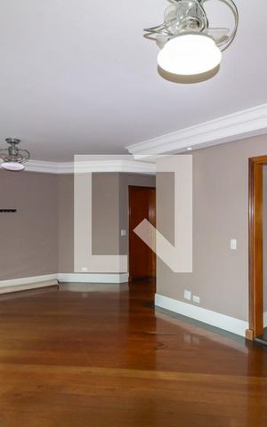 Apartamento à venda com 200m², 4 quartos e 4 vagas Apartamento à venda com 200m², 4 quartos e 4 vagasSala