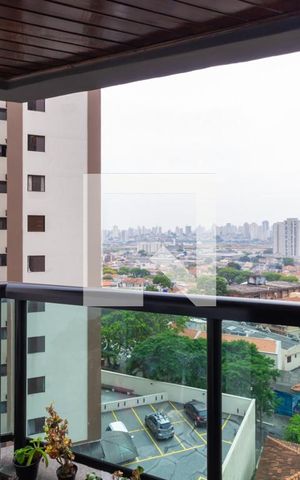 Apartamento à venda com 200m², 4 quartos e 4 vagas Apartamento à venda com 200m², 4 quartos e 4 vagasvaranda