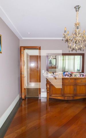 Apartamento à venda com 200m², 4 quartos e 4 vagas Apartamento à venda com 200m², 4 quartos e 4 vagasSala de jantar