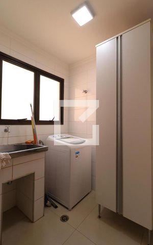 Apartamento para alugar com 176m², 4 quartos e 2 vagasÁrea de Serviço