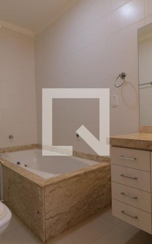 Apartamento para alugar com 176m², 4 quartos e 2 vagasBanheiro da Suíte 3