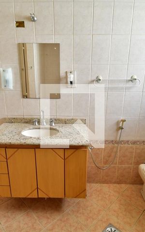Casa à venda com 395m², 3 quartos e 2 vagasBanheiro 1
