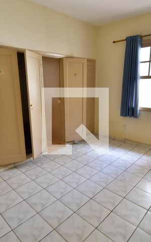 Casa à venda com 395m², 3 quartos e 2 vagasQuarto 2 - Suíte