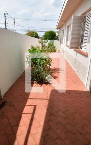 Casa à venda com 395m², 3 quartos e 2 vagasQuintal