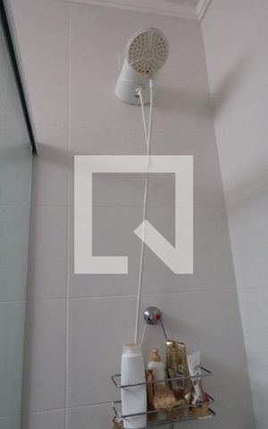 Casa à venda com 76m², 2 quartos e 1 vagaBanheiro