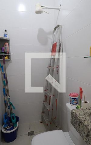 Casa à venda com 76m², 2 quartos e 1 vagaBanheiro de serviço