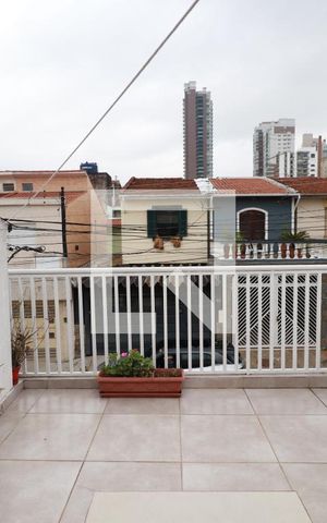 Casa à venda com 76m², 2 quartos e 1 vagaSacada