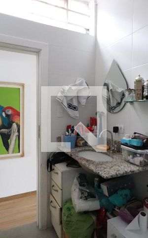 Casa à venda com 76m², 2 quartos e 1 vagaBanheiro