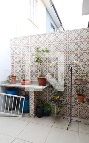 Casa à venda com 76m², 2 quartos e 1 vagaÁrea de Serviço