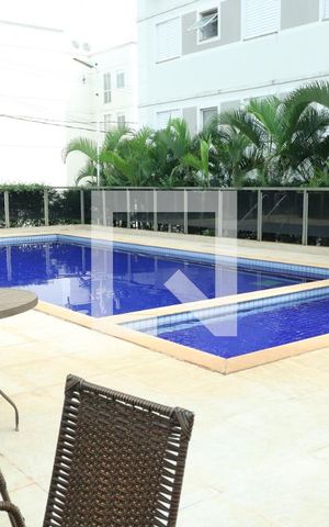 Apartamento para alugar com 70m², 2 quartos e 1 vagaÁrea comum - Piscina