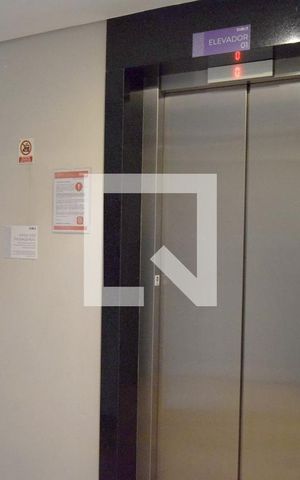 Studio à venda com 27m², 1 quarto e sem vagaElevadores