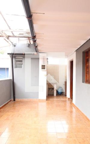 Casa para alugar com 90m², 1 quarto e sem vagaQuintal