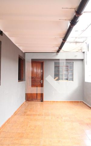 Casa para alugar com 90m², 1 quarto e sem vagaQuintal