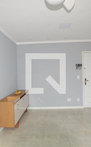 Apartamento para alugar com 55m², 2 quartos e 1 vagaSala