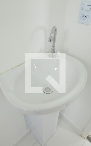 Apartamento para alugar com 32m², 2 quartos e sem vagaBanheiro