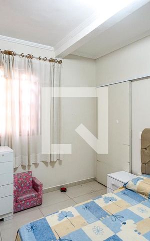 Casa à venda com 163m², 4 quartos e 2 vagas Casa à venda com 163m², 4 quartos e 2 vagasQuarto 03