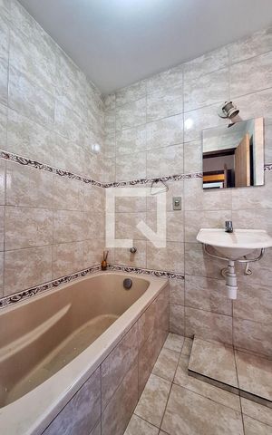 Casa à venda com 276m², 4 quartos e 2 vagas Casa à venda com 276m², 4 quartos e 2 vagasBanheiro da Suíte 1