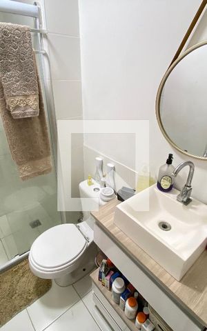 Apartamento para alugar com 55m², 2 quartos e 1 vaga Apartamento para alugar com 55m², 2 quartos e 1 vagaBanheiro do Quarto 1