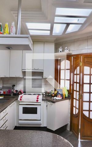 Apartamento à venda com 134m², 3 quartos e 2 vagas Apartamento à venda com 134m², 3 quartos e 2 vagasCozinha