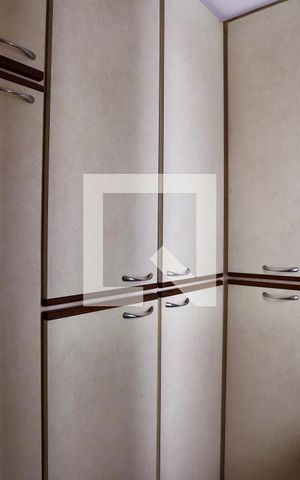 Apartamento à venda com 134m², 3 quartos e 2 vagas Apartamento à venda com 134m², 3 quartos e 2 vagasQuarto de Serviço