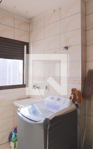 Apartamento à venda com 134m², 3 quartos e 2 vagas Apartamento à venda com 134m², 3 quartos e 2 vagasLavanderia