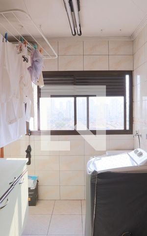 Apartamento à venda com 134m², 3 quartos e 2 vagas Apartamento à venda com 134m², 3 quartos e 2 vagasLavanderia
