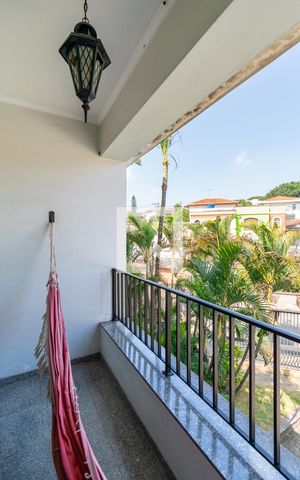 Casa à venda com 455m², 4 quartos e 6 vagas Casa à venda com 455m², 4 quartos e 6 vagasVaranda do Quarto 4