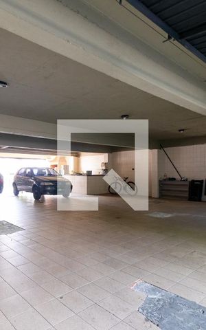 Casa à venda com 455m², 4 quartos e 6 vagas Casa à venda com 455m², 4 quartos e 6 vagasGaragem