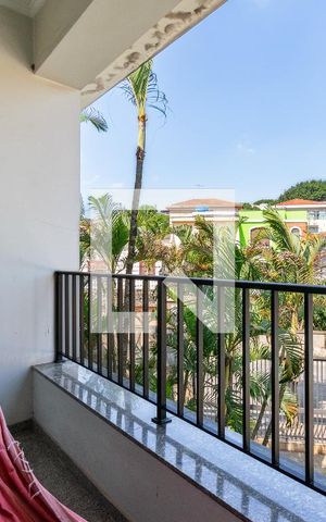 Casa à venda com 455m², 4 quartos e 6 vagas Casa à venda com 455m², 4 quartos e 6 vagasVaranda do Quarto 4