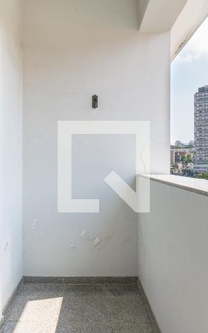 Casa à venda com 455m², 4 quartos e 6 vagas Casa à venda com 455m², 4 quartos e 6 vagasVaranda da Suíte 1
