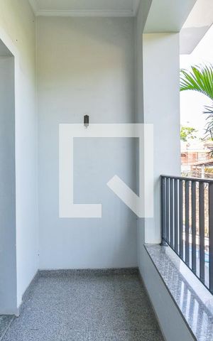 Casa à venda com 455m², 4 quartos e 6 vagas Casa à venda com 455m², 4 quartos e 6 vagasVaranda da Suíte 3