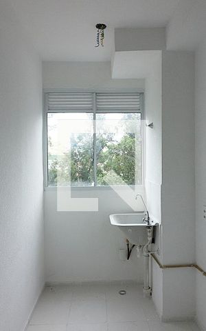 Apartamento à venda com 46m², 2 quartos e sem vagaCozinha e Área de Serviço