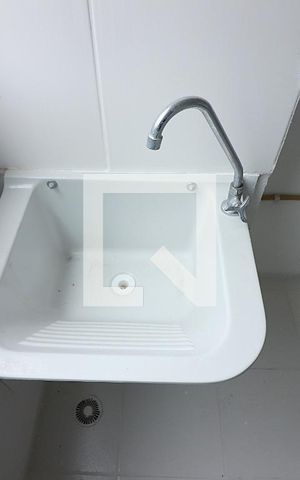 Apartamento à venda com 46m², 2 quartos e sem vagaCozinha e Área de Serviço