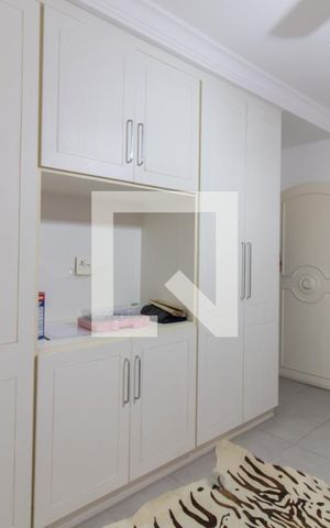 Casa para alugar com 450m², 4 quartos e 4 vagas Casa para alugar com 450m², 4 quartos e 4 vagasSuíte 2