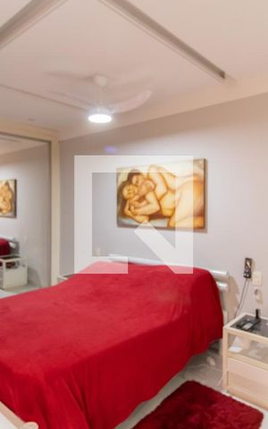 Casa para alugar com 450m², 4 quartos e 4 vagas Casa para alugar com 450m², 4 quartos e 4 vagasSuíte 1