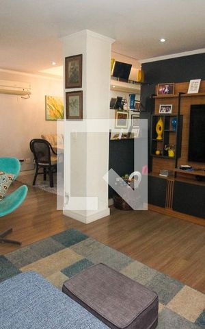 Casa de condomínio à venda com 177m², 3 quartos e 2 vagas Casa de condomínio à venda com 177m², 3 quartos e 2 vagasSala