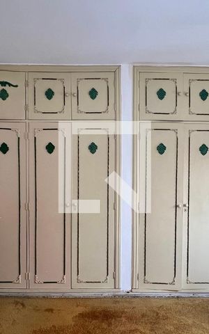 Apartamento à venda com 180m², 3 quartos e 2 vagas Apartamento à venda com 180m², 3 quartos e 2 vagasSuite