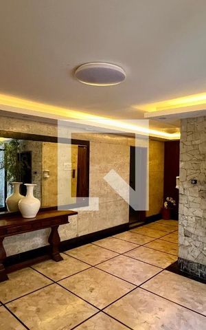 Apartamento à venda com 180m², 3 quartos e 2 vagas Apartamento à venda com 180m², 3 quartos e 2 vagasHall de entrada
