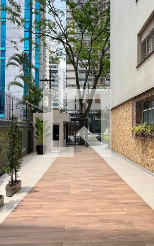 Apartamento à venda com 180m², 3 quartos e 2 vagas Apartamento à venda com 180m², 3 quartos e 2 vagasEntrada