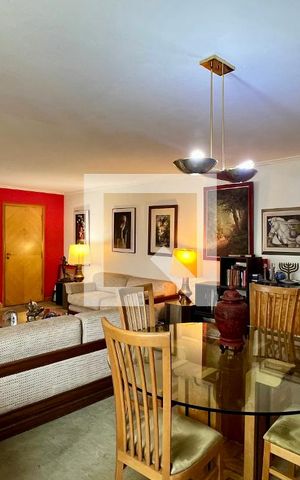 Apartamento à venda com 180m², 3 quartos e 2 vagas Apartamento à venda com 180m², 3 quartos e 2 vagasSala de Jantar