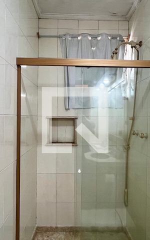 Apartamento à venda com 180m², 3 quartos e 2 vagas Apartamento à venda com 180m², 3 quartos e 2 vagasBanheiro