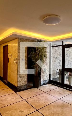 Apartamento à venda com 180m², 3 quartos e 2 vagas Apartamento à venda com 180m², 3 quartos e 2 vagasHall de entrada
