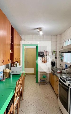 Apartamento à venda com 180m², 3 quartos e 2 vagas Apartamento à venda com 180m², 3 quartos e 2 vagasCozinha
