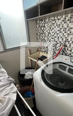 Apartamento para alugar com 48m², 2 quartos e 1 vaga Apartamento para alugar com 48m², 2 quartos e 1 vagaCozinha e Área de Serviço