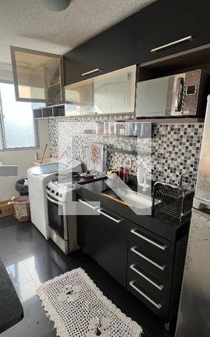 Apartamento para alugar com 48m², 2 quartos e 1 vaga Apartamento para alugar com 48m², 2 quartos e 1 vagaCozinha e Área de Serviço