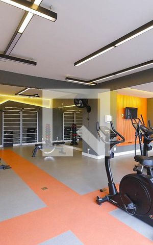 Apartamento para alugar com 38m², 2 quartos e 1 vaga Apartamento para alugar com 38m², 2 quartos e 1 vagaÁrea comum - Academia