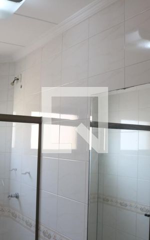 Apartamento à venda com 132m², 2 quartos e 2 vagasBanheiro 