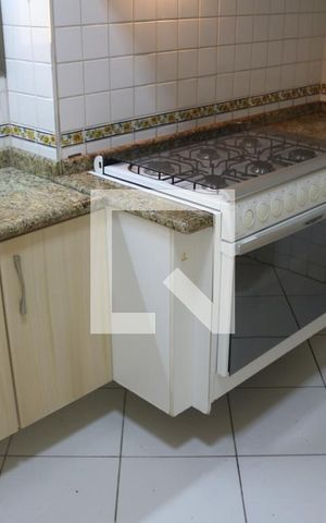 Apartamento à venda com 132m², 2 quartos e 2 vagasCozinha