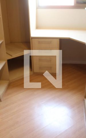 Apartamento à venda com 132m², 2 quartos e 2 vagasCloset da suíte 1